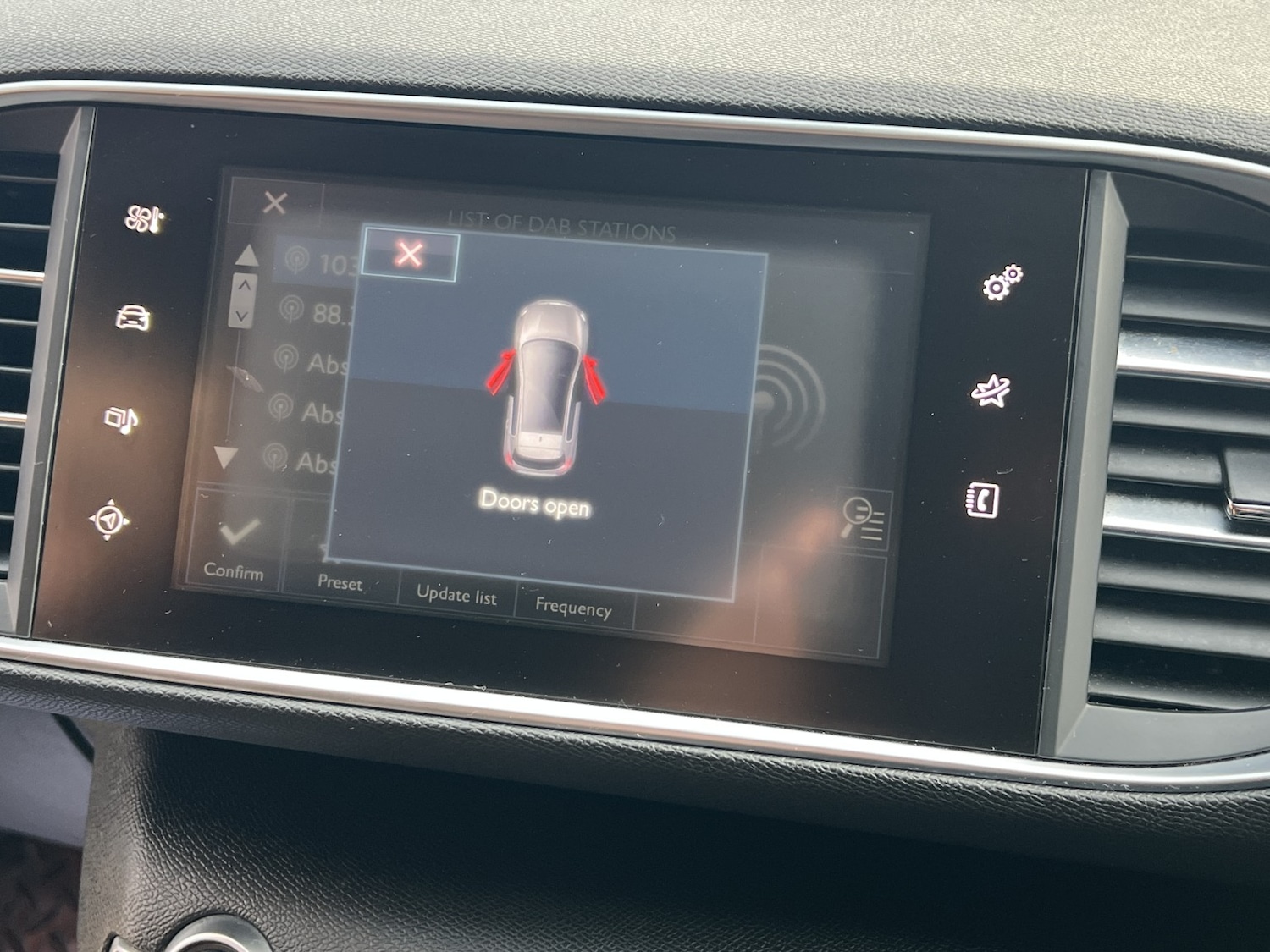 Used Peugeot 308 2016 for sale - 77251240: Photo 45