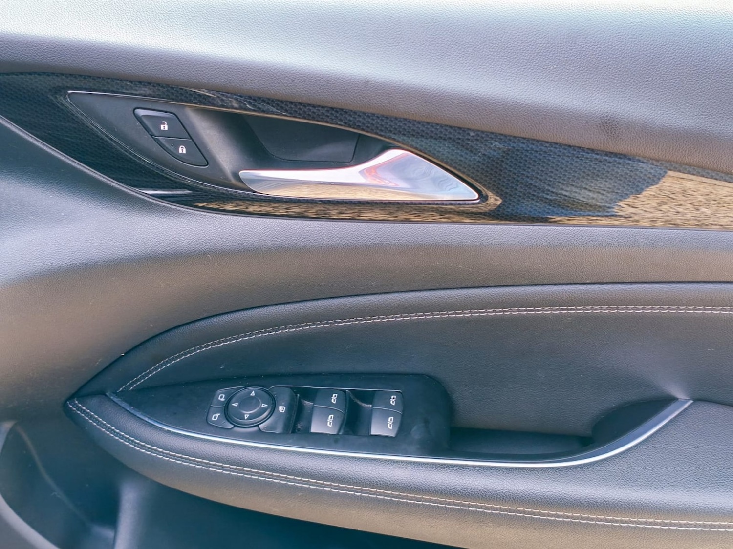 Used Vauxhall Insignia 2017 for sale - 77431397: Photo 22