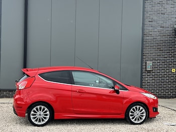 Used Ford Fiesta 2015 for sale - 79519630: Photo