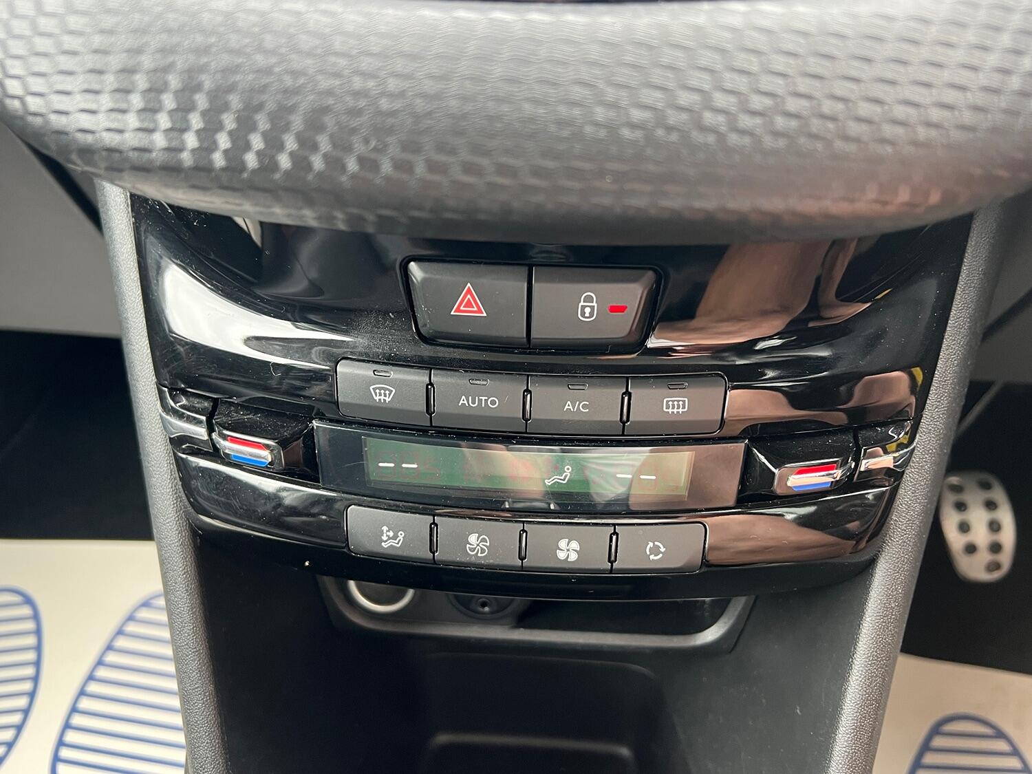 Used Peugeot 208 2018 for sale - 76794205: Photo 38