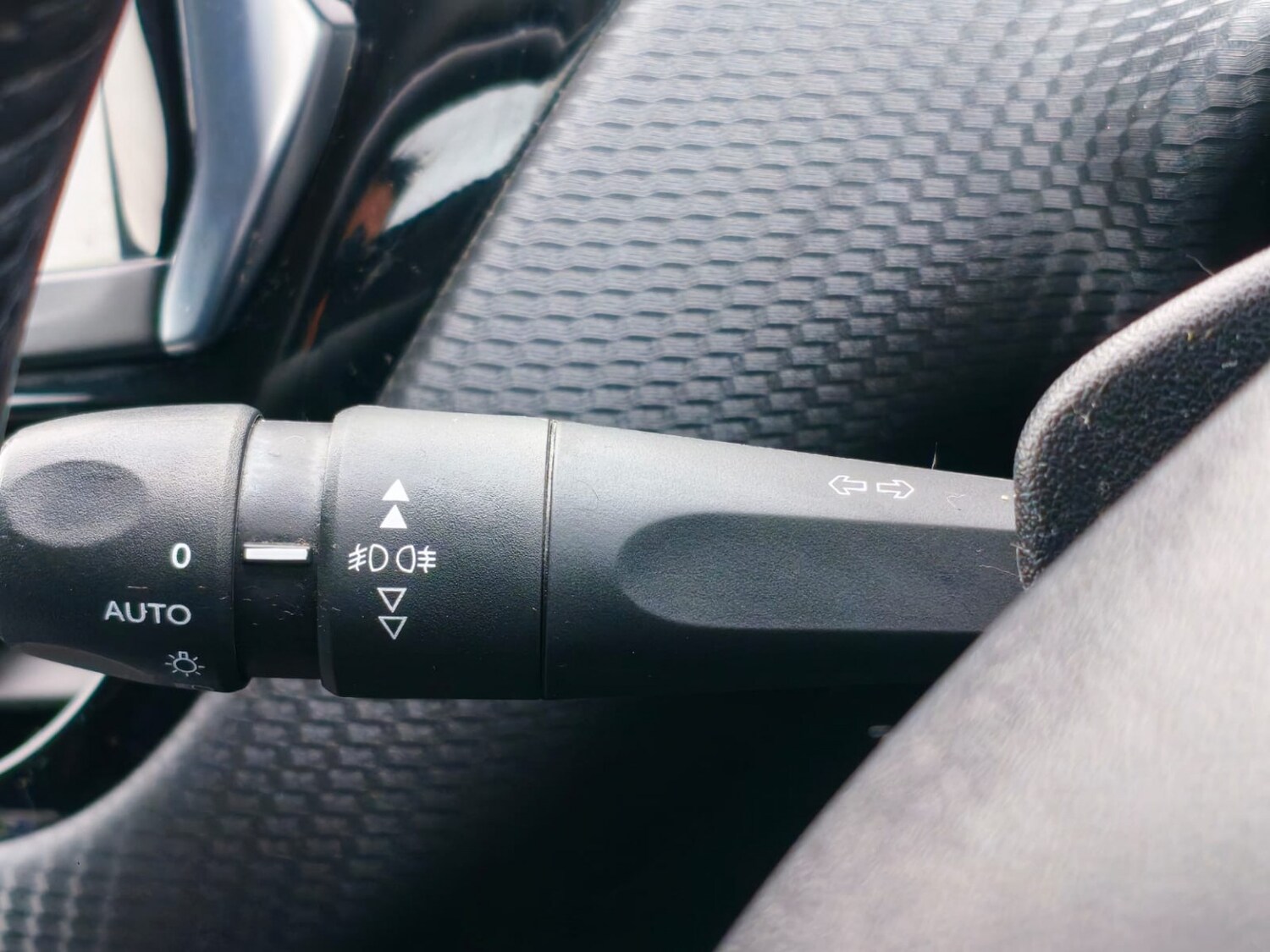 Used Peugeot 2008 2019 for sale - 76884806: Photo 29