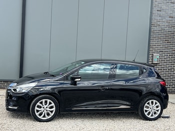 Used Renault Clio 2017 for sale - 79360116: Photo