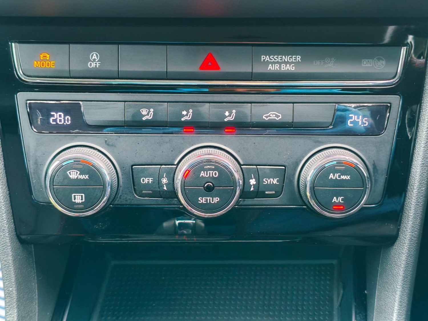 Used SEAT Leon 2018 for sale - 76963389: Photo 32