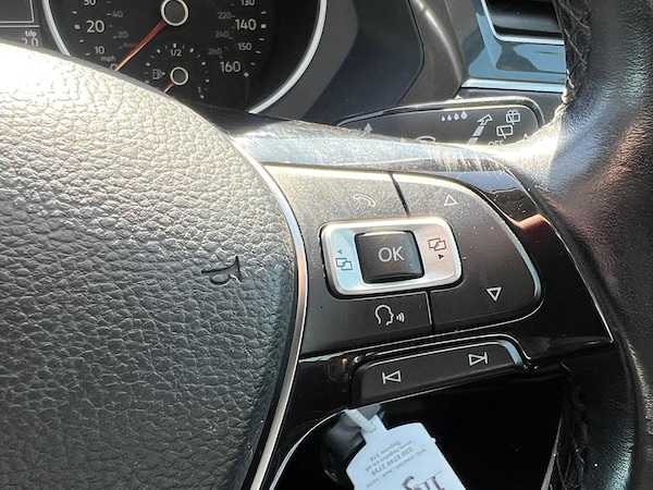 Used Volkswagen Tiguan 2017 for sale - 74107998: Photo 32
