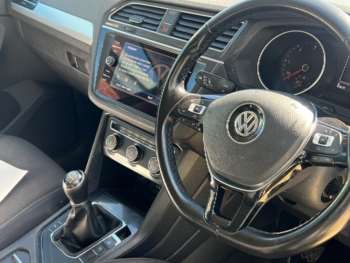 Used Volkswagen Tiguan 2017 for sale - 74107998: Photo