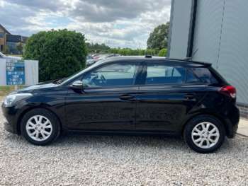 Used Hyundai i20 2017 for sale - 75055441: Photo