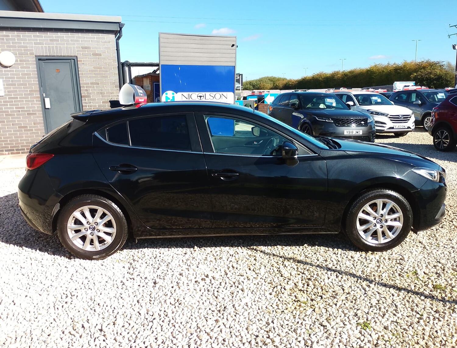 Used Mazda Mazda3 2014 for sale - 76164477: Photo 2