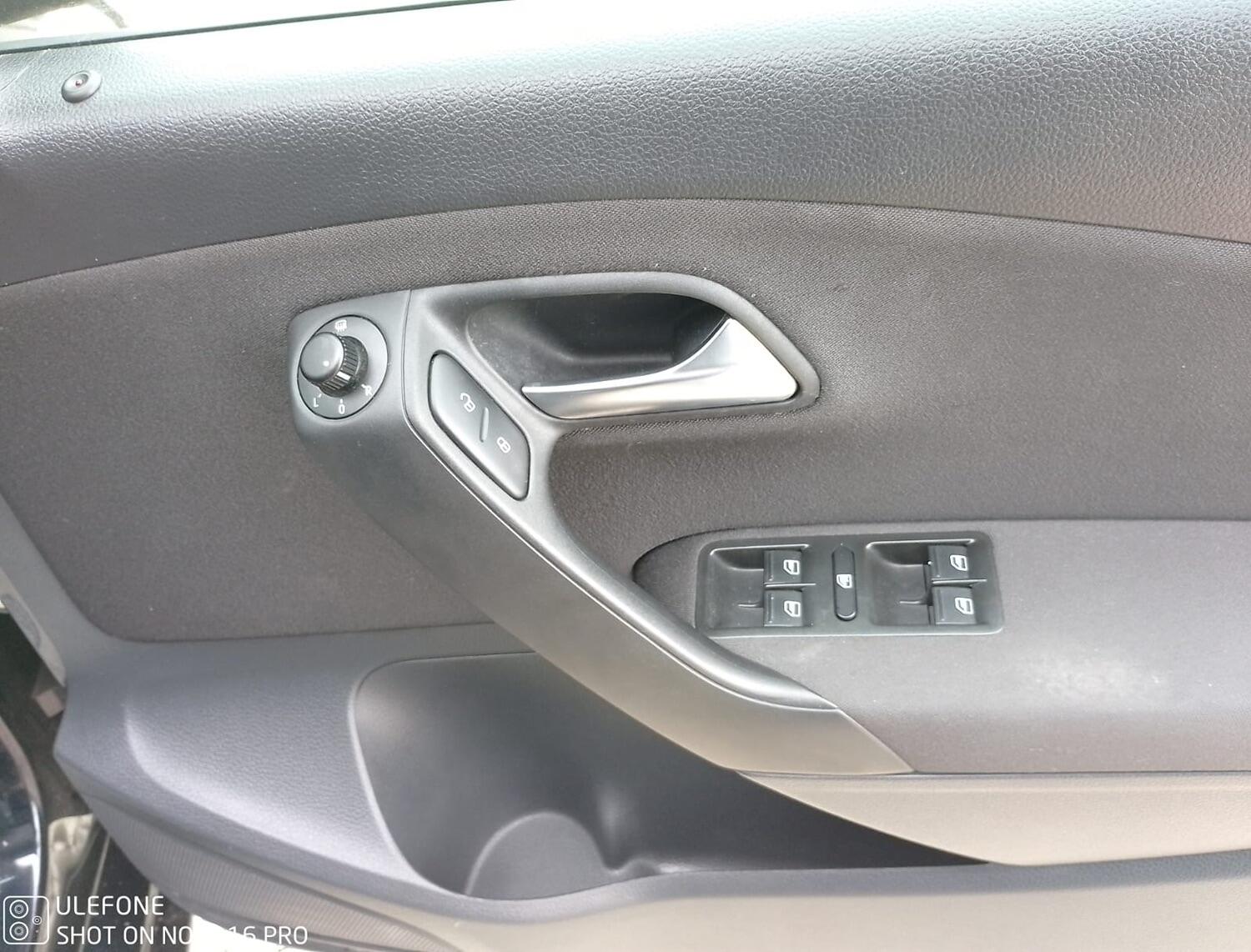 Used Volkswagen Polo 2011 for sale - 75856344: Photo 24