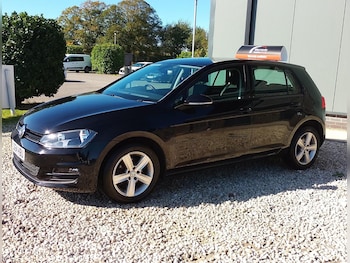 Volkswagen - Golf