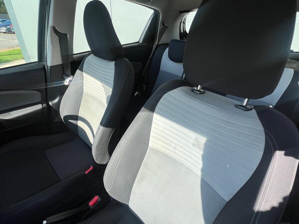 Used Toyota Yaris 2019 for sale - 72507188: Photo 25