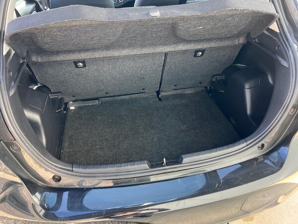 Used Toyota Yaris 2019 for sale - 72507188: Photo 5