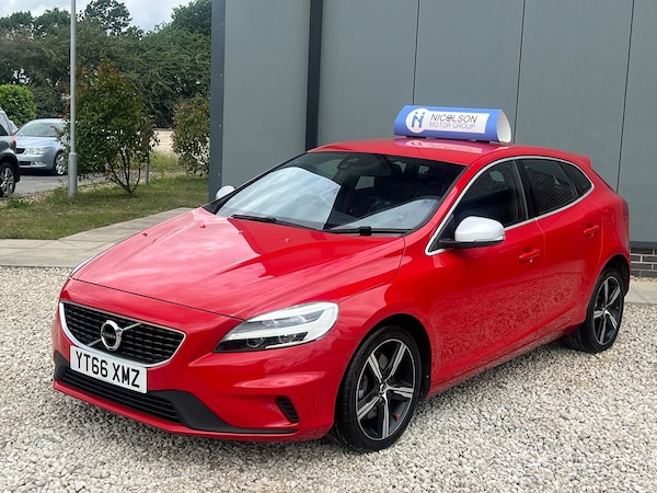 Used Volvo V40 2016 for sale - 75055435: Photo 1