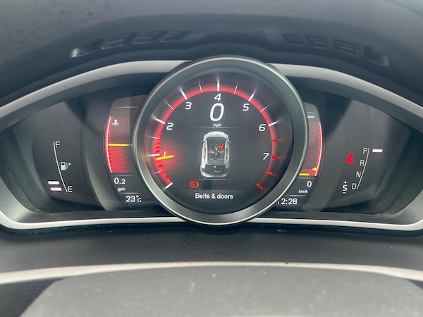 Used Volvo V40 2016 for sale - 75055435: Photo 23
