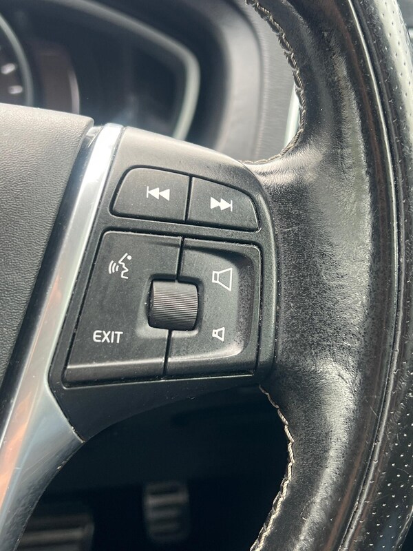 Used Volvo V40 2016 for sale - 75055435: Photo 24