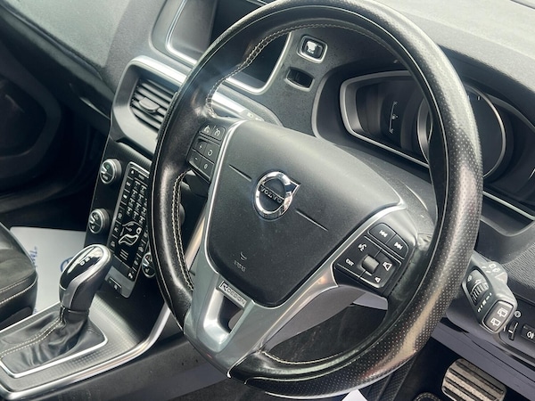 Used Volvo V40 2016 for sale - 75055435: Photo 37