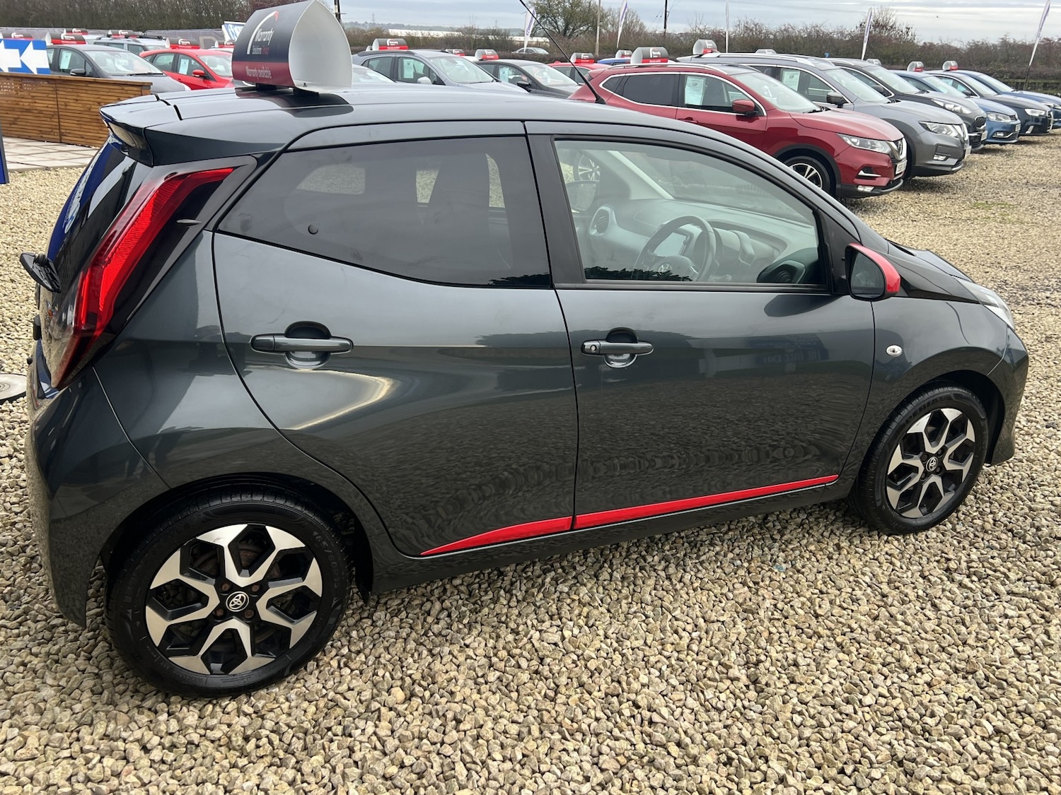 Used Toyota AYGO 2019 for sale - 76830381: Photo 2