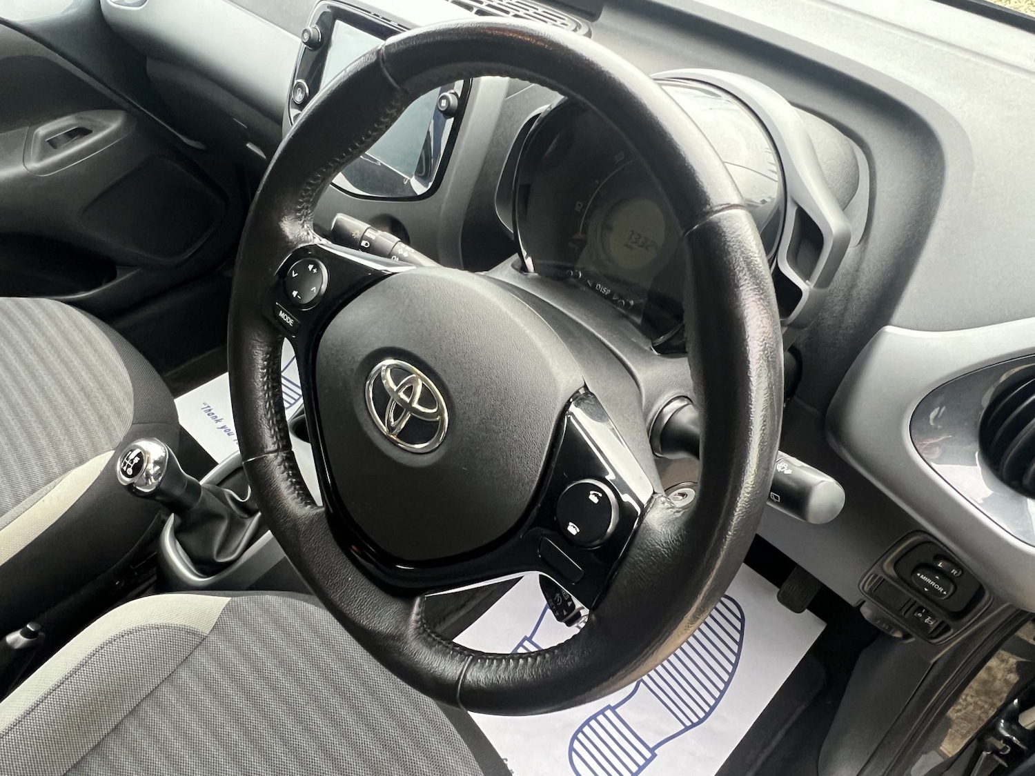 Used Toyota AYGO 2019 for sale - 76830381: Photo 22