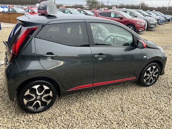 Used Toyota AYGO 2019 for sale - 76830381: Photo