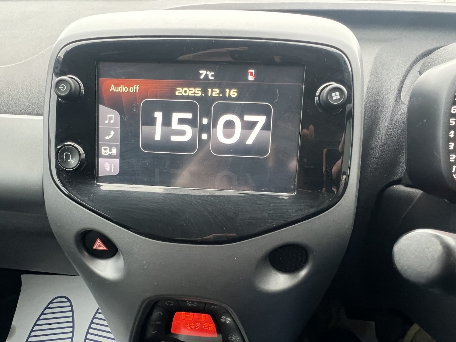 Used Toyota AYGO 2019 for sale - 76830381: Photo 34