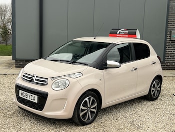 2019 - 1.0 VTi Flair 5-Door