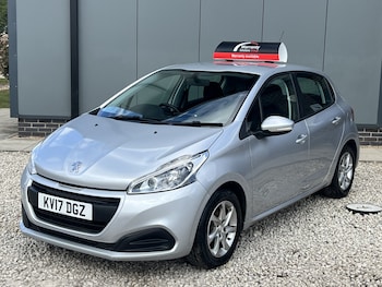 Used Peugeot 208 2017 for sale - 78445814: Photo