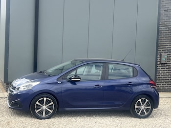 Used Peugeot 208 2016 for sale - 79395236: Photo