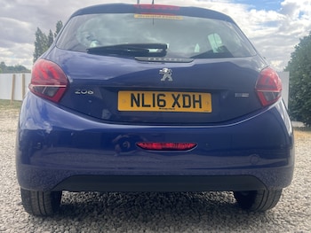 Used Peugeot 208 2016 for sale - 79395236: Photo