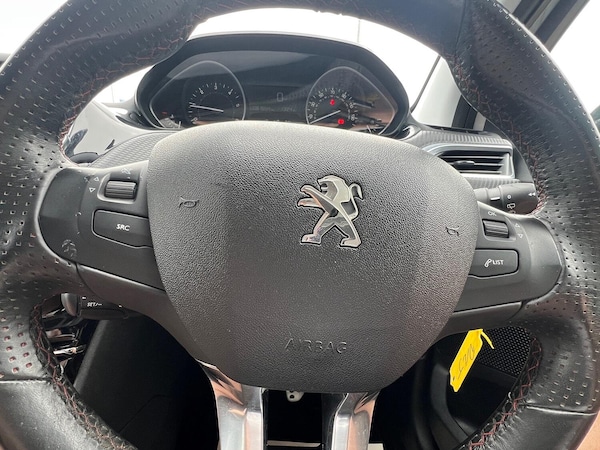 Used Peugeot 208 2018 for sale - 75539042: Photo 34