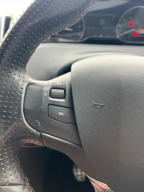 Used Peugeot 208 2018 for sale - 75539042: Photo 36