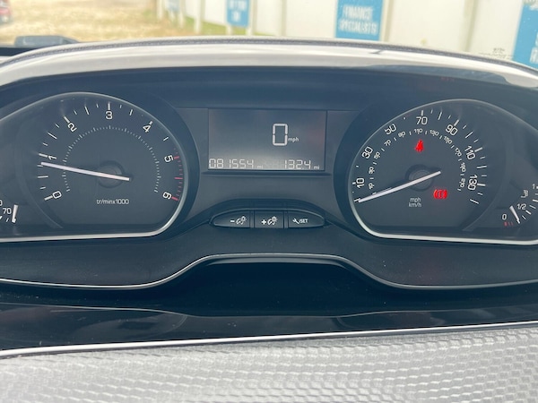 Used Peugeot 208 2018 for sale - 75539042: Photo 44