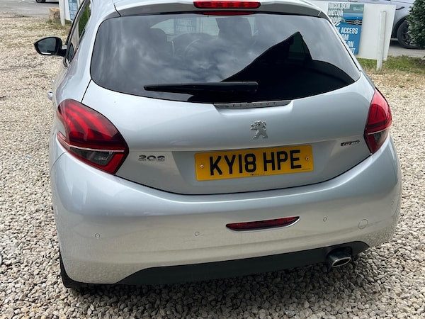 Used Peugeot 208 2018 for sale - 75539042: Photo 6
