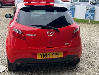 Used Mazda Mazda2 2014 for sale - 77508633: Photo