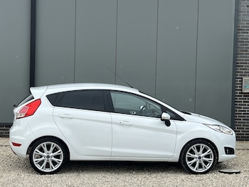 Used Ford Fiesta 2014 for sale - 79519622: Photo