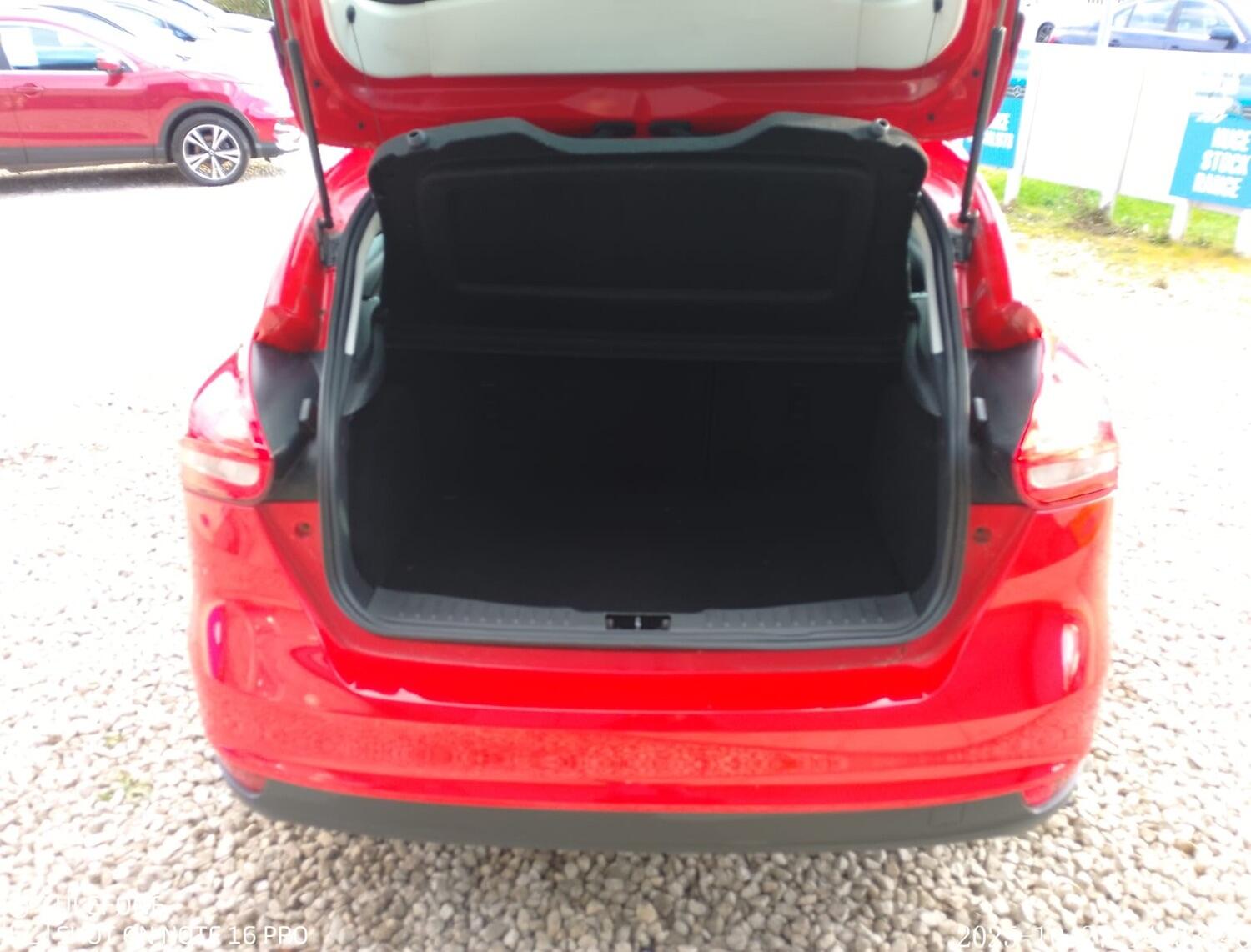 Used Ford Focus 2016 for sale - 76369241: Photo 8