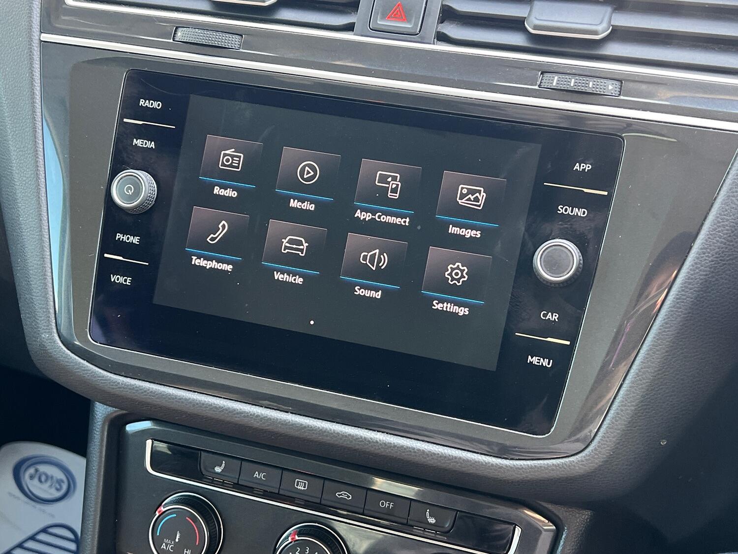 Used Volkswagen Tiguan 2017 for sale - 76794160: Photo 41