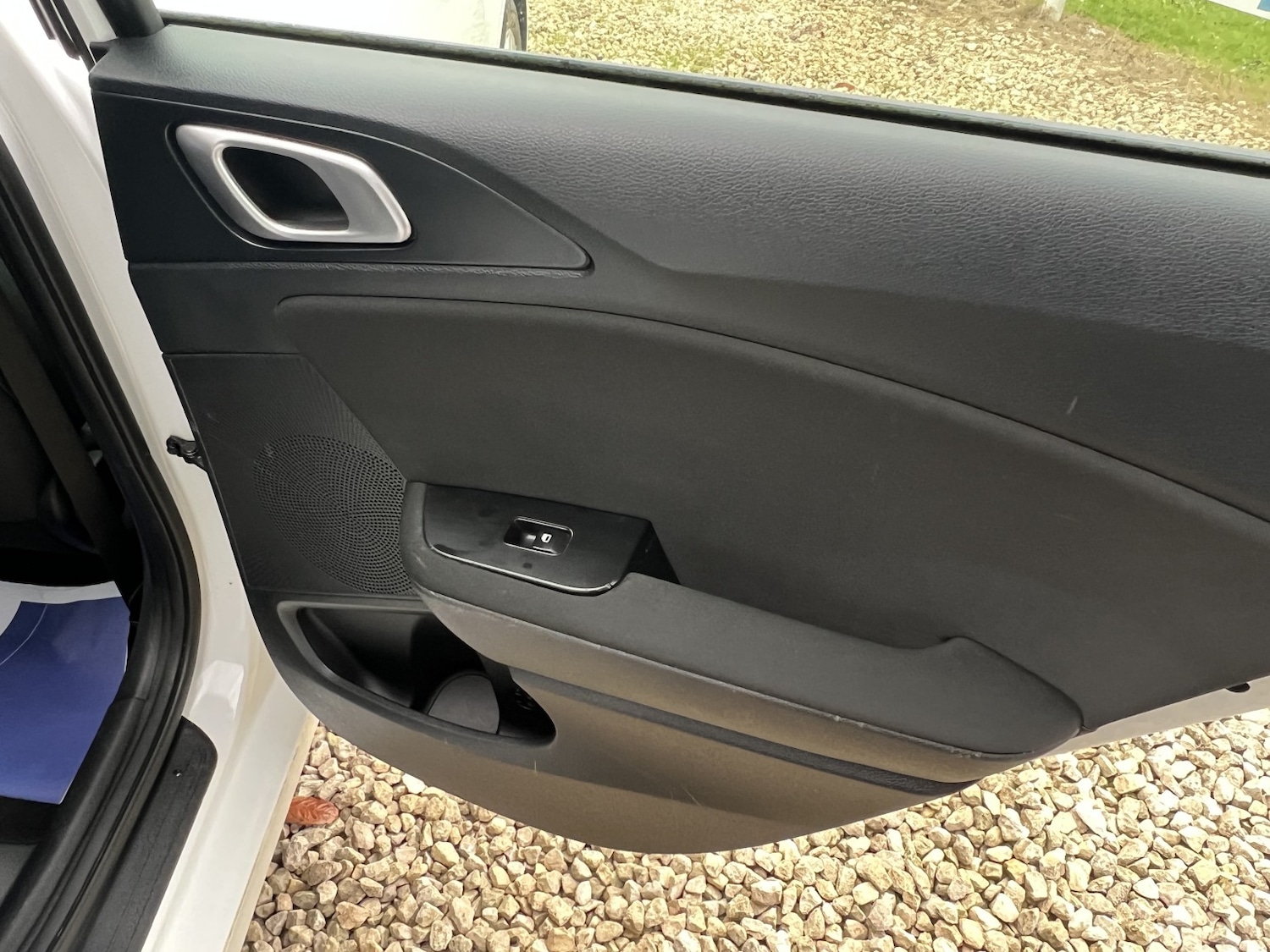 Used Kia Ceed 2019 for sale - 76504725: Photo 43