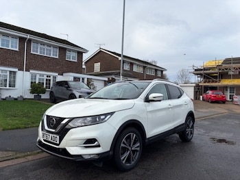 Used Nissan Qashqai 2017 for sale - 77019939: Photo