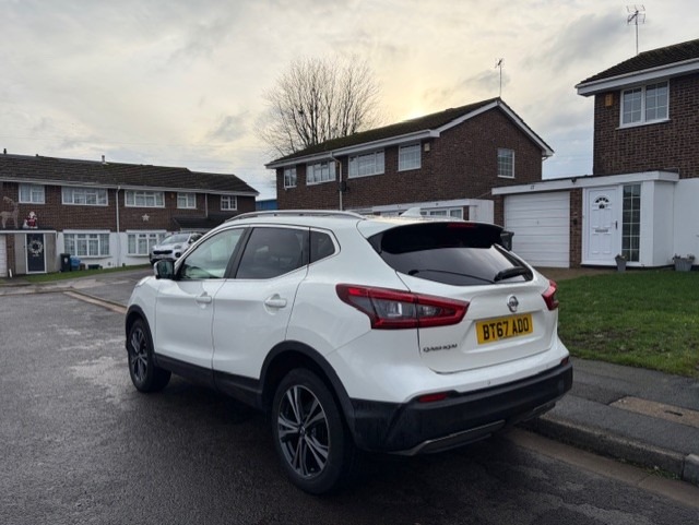 Used Nissan Qashqai 2017 for sale - 77019939: Photo 4