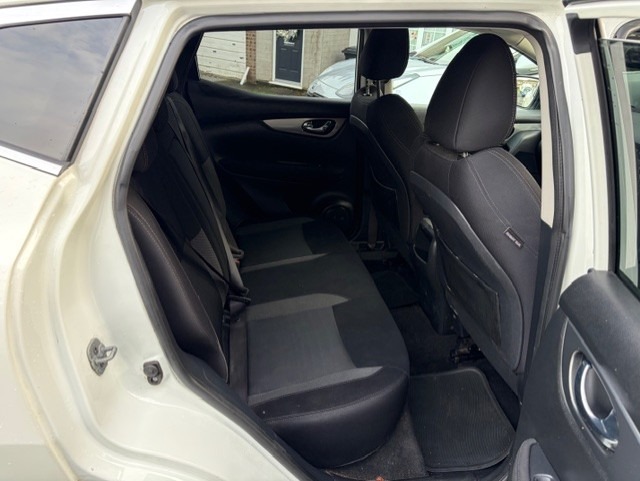 Used Nissan Qashqai 2017 for sale - 77019939: Photo 8