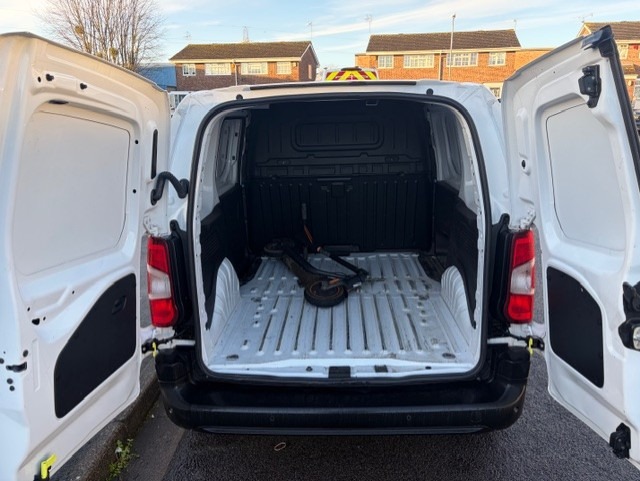 Used Vauxhall Combo 2022 for sale - 77220582: Photo 8