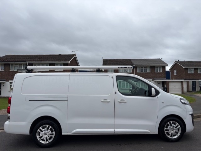 Used Vauxhall Vivaro 2019 for sale - 77848316: Photo 5
