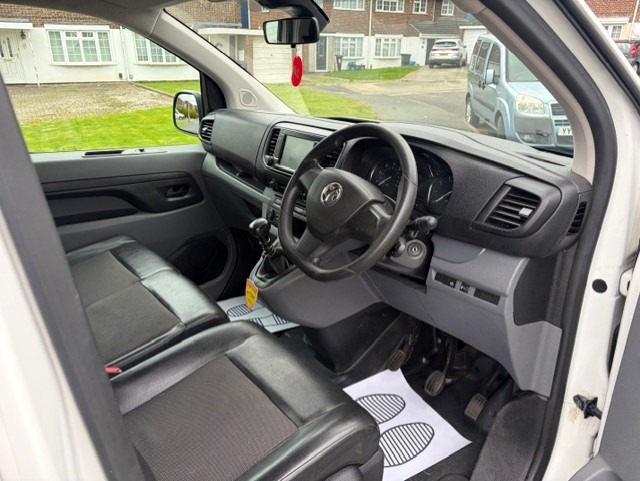 Used Vauxhall Vivaro 2019 for sale - 77848316: Photo 7