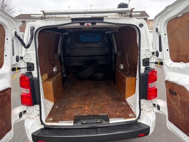 Used Vauxhall Vivaro 2019 for sale - 77848316: Photo 8