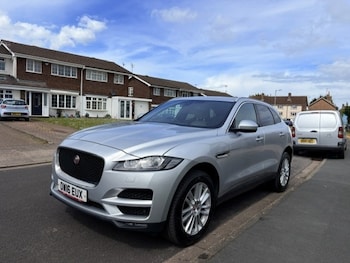 Used Jaguar F-Pace 2016 for sale - 78628000: Photo