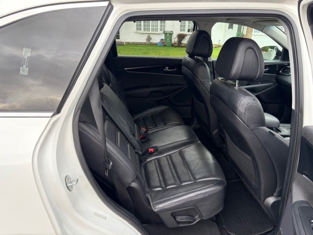 Used Kia Sorento 2018 for sale - 77766989: Photo 8