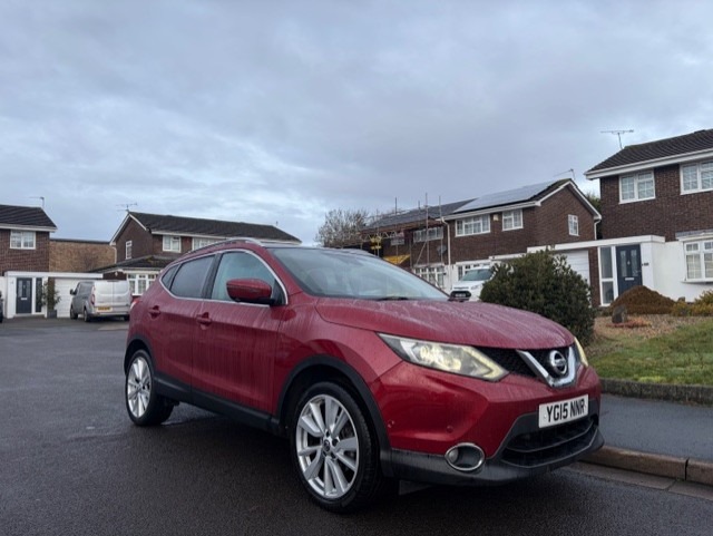 Used Nissan Qashqai 2015 for sale - 77480760: Photo 2