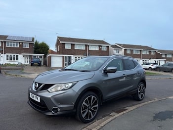 Used Nissan Qashqai 2014 for sale - 76568243: Photo