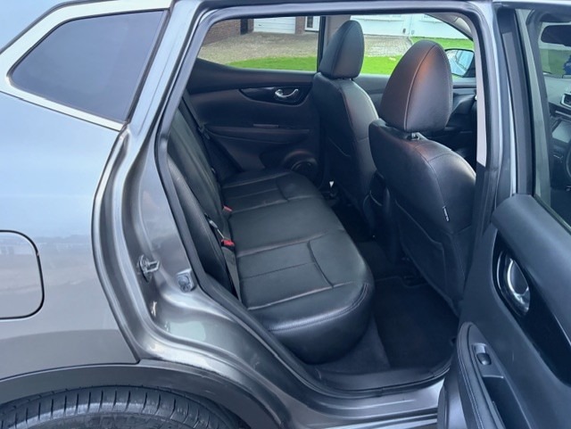 Used Nissan Qashqai 2014 for sale - 76568243: Photo 9