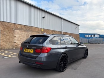 Used BMW 3 Series 2015 for sale - 76100920: Photo