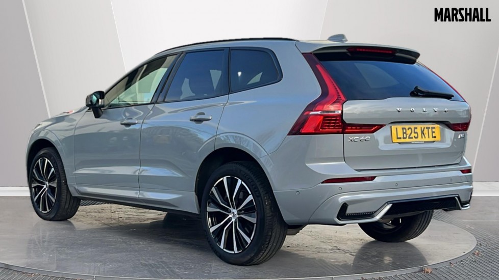 Used Volvo XC60 2025 for sale - 76873127: Photo 2